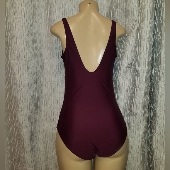 Swim suit med new no tags - Picture 4 of 7